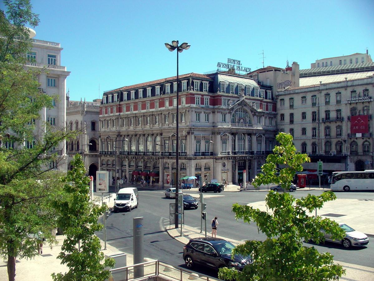 Inn-Chiado Restauradores Prime Suites Lisabona Exterior foto