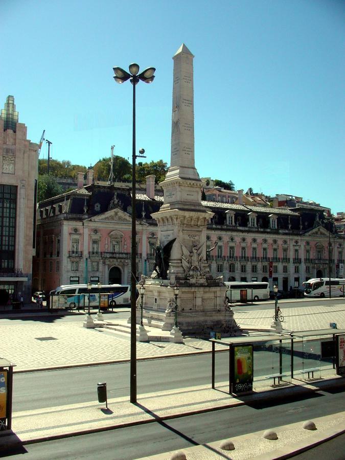 Inn-Chiado Restauradores Prime Suites Lisabona Exterior foto